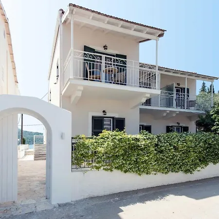 アパートホテル Marika